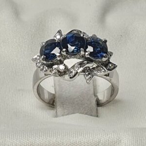 BLUE SAPPHIRE RING 60