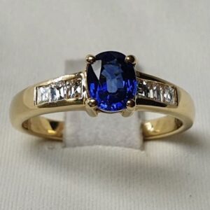 BLUE SAPPHIRE RING 69