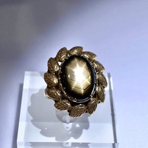 BLACK STAR SAPPHIRE 31