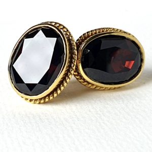 PIERCED EARRINGS 19