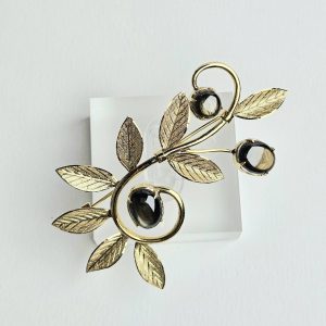 BLACK STAR SAPPHIRE BROOCH 04