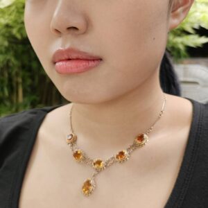 TOPAZ NECKLACE 01
