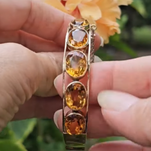 TOPAZ BRACELET 01